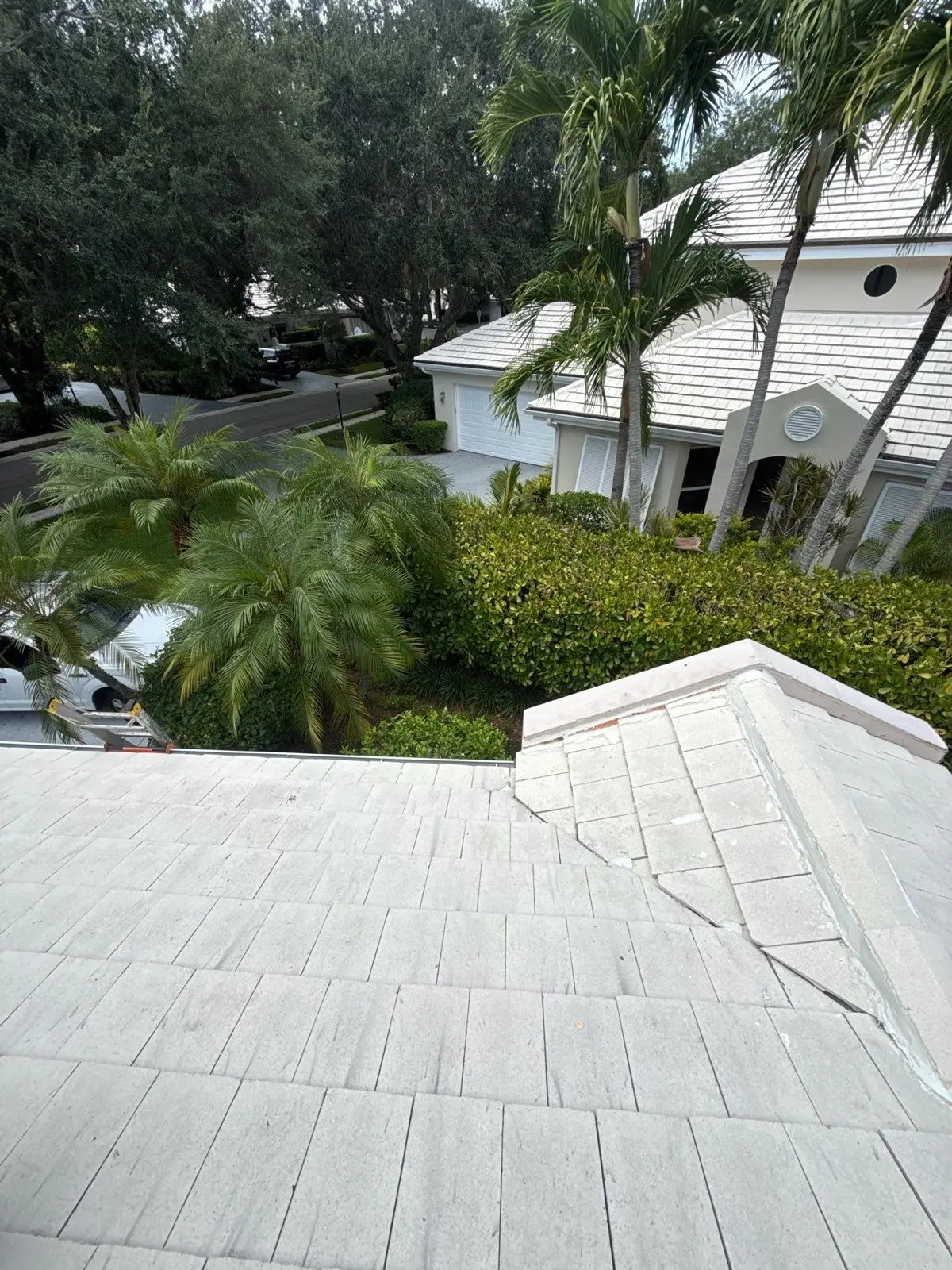 Completed Palm Beach Gardens tile roof return after the original tiles were reinstalled